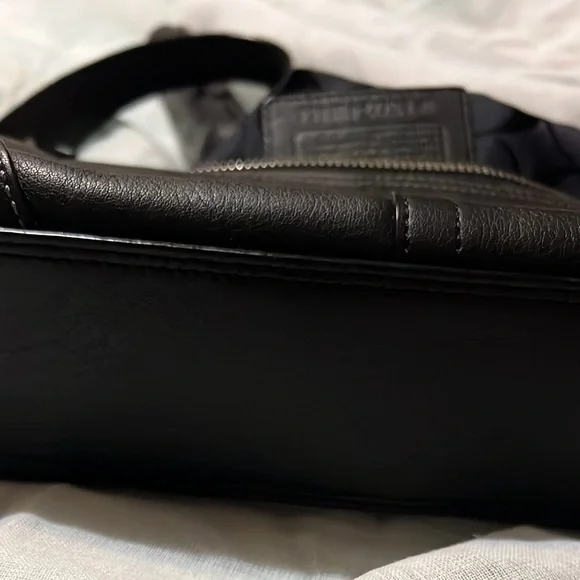 Vintage Coach East West  Leather One Handle Baguette Zipper Top #E0772-F08A64 - Picture 3 of 5